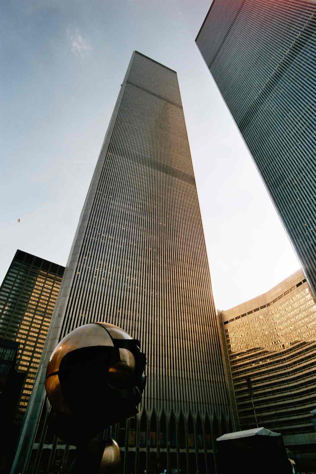 Wold-Trade-Center.-The-sphere-2001
